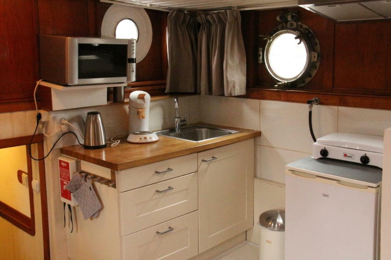 B&B Unitas Rotterdam Bagian luar foto